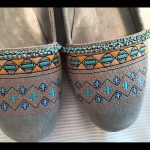 Latigo grey flats size 9